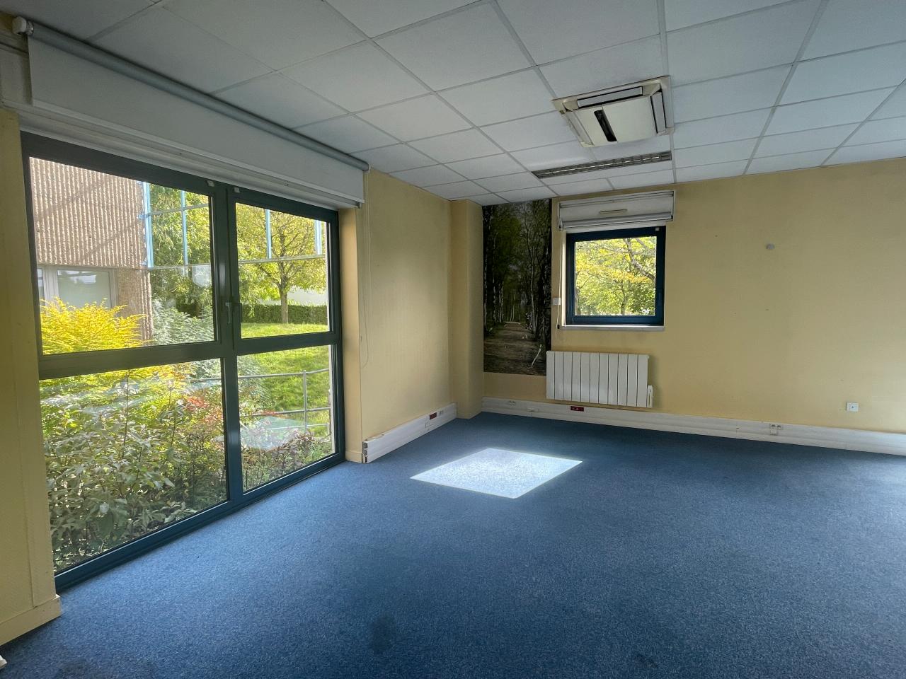 Bureau Cesson-Sévigné 1877m² Location bureau Cesson-Sévigné Ille-et-Vilaine OLBUR2426163 2